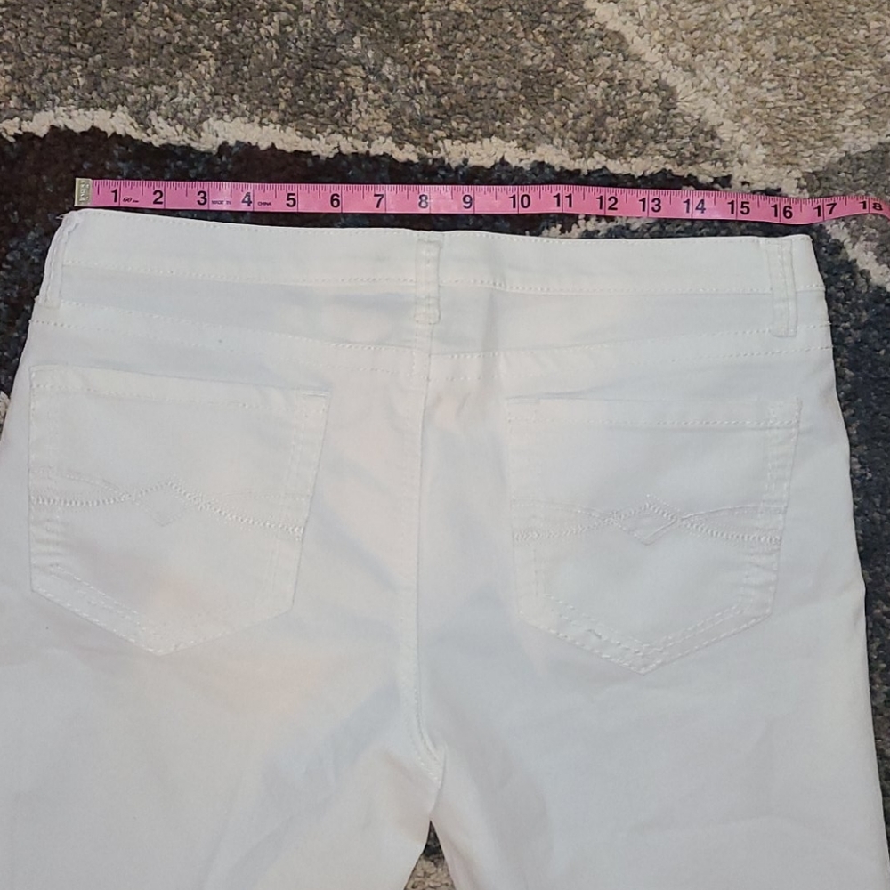 MUDD Shorts - Picture 4 of 5